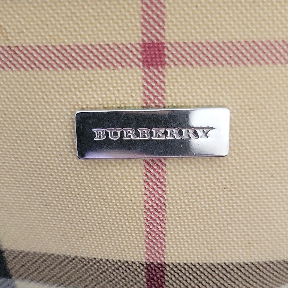 Burberry Classic Check Zip Pouch in Beige and Black - Picture 8 of 11